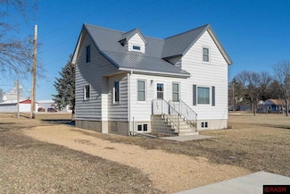 303 303 E Main St, Vernon Center, MN 56090
