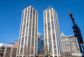 125 SW Jefferson Ave Unit W23A, Peoria, IL 61602