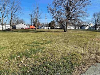515 S 25th St, New Castle, IN 47362