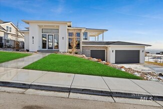1916 S Meteor Way, Boise, ID 83712
