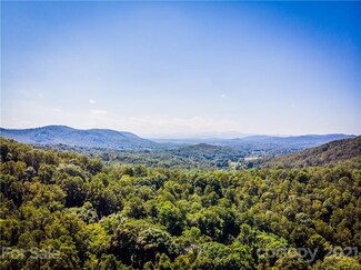 9999 Smith Knolls Rd, Fairview, NC 28730