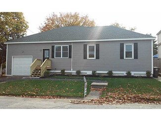 40 B St, Cranston, RI 02920