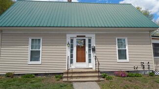 20 Carroll St, Pittsfield, NH 03263