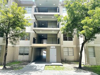 1815 W 56th St Unit 303, Hialeah, FL 33012