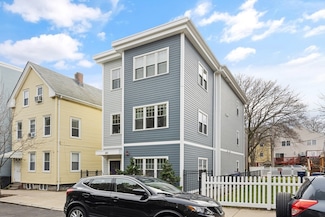 361 Maverick St Unit 2, Boston, MA 02128