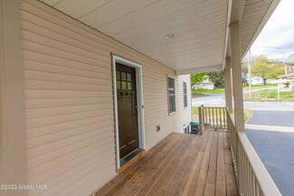 14 Rowland St, Ballston Spa, NY 12020