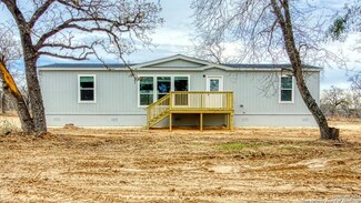 8774 U S 281, Pleasanton, TX 78064