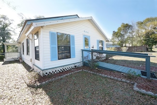 904 Mapoles St, Crestview, FL 32536