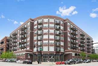 1000 W Adams St Unit 313, Chicago, IL 60607