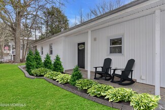 727 Sunrise Blvd, Forked River, NJ 08731