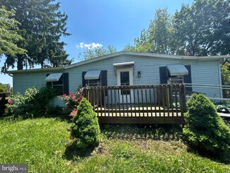 582 Walnut St, Honey Brook, PA 19344