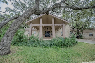 7802 Timber Top Dr, Boerne, TX 78015