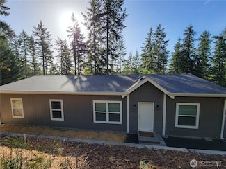 8942 McKenna Falls Rd W, Bremerton, WA 98312