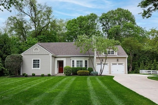 366 W South St, Worthington, OH 43085