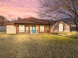 158 Roaring Springs Ct, Azle, TX 76020
