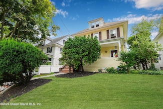 271 Oakland Ave, Staten Island, NY 10310