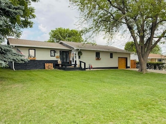 111 F St, Neligh, NE 68756