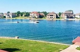 6181 Ontario Dr, Winfield, IN 46307