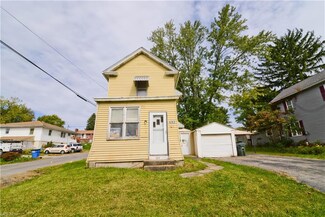 682 8th Ave, East Liverpool, OH 43920