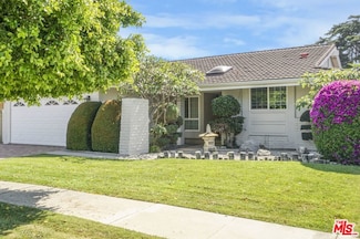 18302 Manhattan Place, Torrance, CA 90504