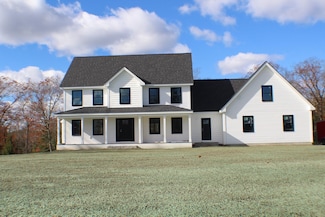 27 Tyler Ave, Epsom, NH 03234