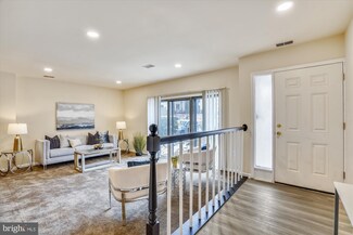 3835 Persimmon Cir, Fairfax, VA 22031