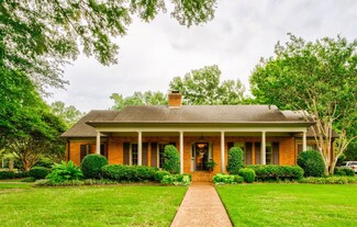 2050 Hickory Crest Dr, Memphis, TN 38119