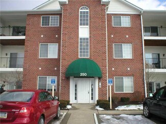 250 Hidden Ridge Ct Unit 301, South Park, PA 15129