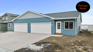 1539 47th Loop, Minot, ND 58701