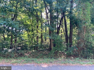 0 Bay Pointe Dr, Montross, VA 22520