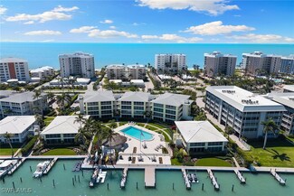 2850 Gulf Shore Blvd N Unit 304, Naples, FL 34103