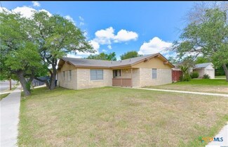 2015 Dennis St, Copperas Cove, TX 76522