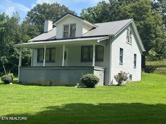 863 Giles Hollow Rd, Rose Hill, VA 24281