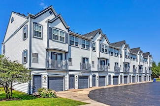 408 Mozart Ct Unit 408, Wheaton, IL 60189