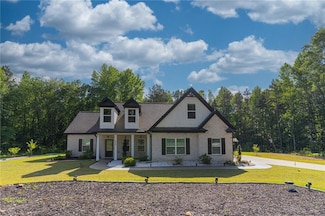 698 Dixon Bridge Rd, Maysville, GA 30558