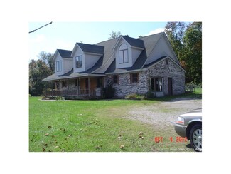 1465 W Tucker Trace, Scottsburg, IN 47170