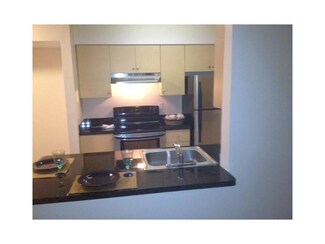 723 NW 104th Ave Unit 102, Pembroke Pines, FL 33026