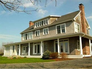 58 Castle View Dr, Gloucester, MA 01930