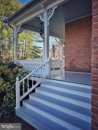 215 S Church St, Berryville, VA 22611