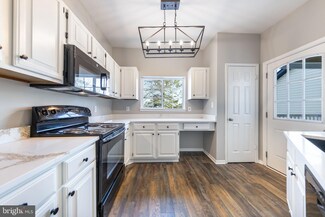 676 Gateway Dr SE Unit 809, Leesburg, VA 20175