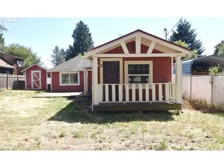 8620 SE Clatsop St, Happy Valley, OR 97086