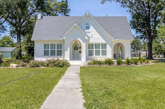 403 W Fort St, Chatsworth, GA 30705