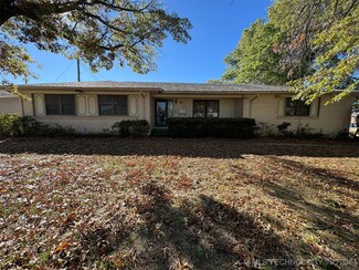 5908 E 44th St, Tulsa, OK 74135