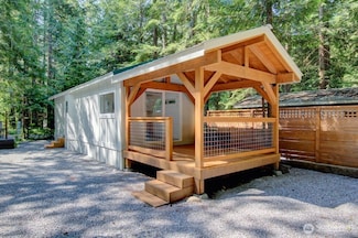 92 Riverside Dr, Maple Falls, WA 98266