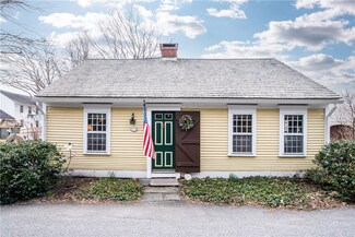 14 Church Ln, North Kingstown, RI 02852