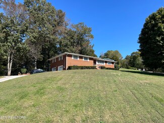 320 Lupine Dr, Knoxville, TN 37924