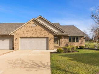 551 Brant Cir, Dekalb, IL 60115