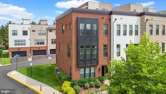 1741 McKenna Point Dr Unit 2701, McLean, VA 22102