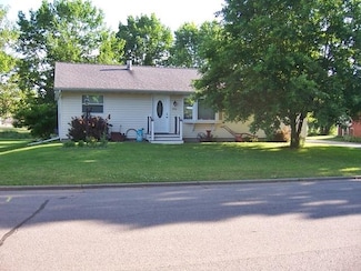 704 E Hemlock St, Spencer, WI 54479
