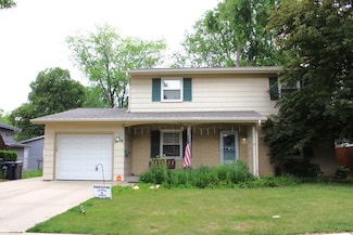 1254 Blackhawk Dr, Elgin, IL 60120